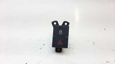 Recambio de warning para hyundai i20 active 2015- 1.0 tgdi cat referencia OEM IAM 93790Q0000  