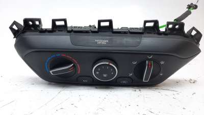 Recambio de mando calefaccion / aire acondicionado para hyundai i20 active 2015- 1.0 tgdi cat referencia OEM IAM 97250Q0010TT6  