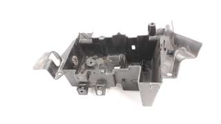 Recambio de moldura para honda cb 650r 2018- referencia OEM IAM 80111MKYD50  
