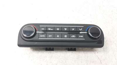 Recambio de mando climatizador para kia ceed 2018- 1.0 tgdi cat referencia OEM IAM 97250J7202  