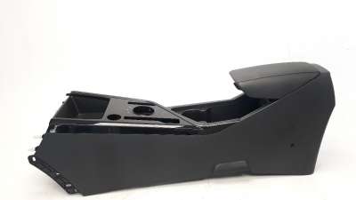 Recambio de apoyabrazos central para kia niro 2016- referencia OEM IAM 84680AT000  