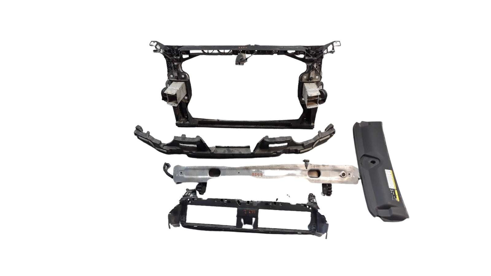 Recambio de morro completo para audi a4 avant (8w5) 2015-2019 sport edition referencia OEM IAM 8W0807065K   Recambio de morro completo para audi a4 avant (8w5) 2015-2019 sport edition referencia OEM IAM 8W0807065K