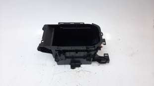 Recambio de apoyabrazos central para toyota rav4 2018- hybrid 4x2 advance referencia OEM IAM 5881242040  
