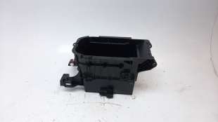 Recambio de apoyabrazos central para toyota rav4 2018- hybrid 4x2 advance referencia OEM IAM 5881242040   2