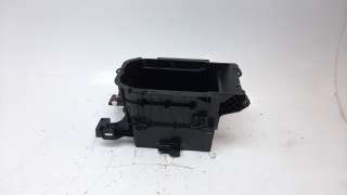 Recambio de apoyabrazos central para toyota rav4 2018- hybrid 4x2 advance referencia OEM IAM 5881242040  