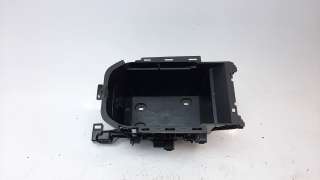 Recambio de apoyabrazos central para toyota rav4 2018- hybrid 4x2 advance referencia OEM IAM 5881242040  