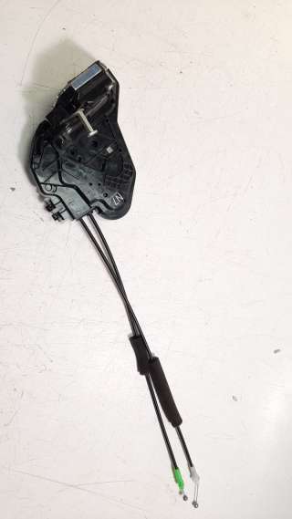 Recambio de cerradura puerta trasera derecha para toyota rav4 2018- hybrid 4x2 advance referencia OEM IAM 6905048060  