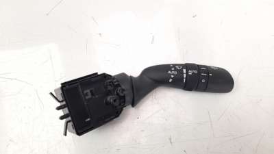 Recambio de mando limpia para toyota rav4 2018- hybrid 4x2 advance referencia OEM IAM 8465212A70  