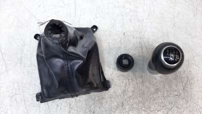 Recambio de pomo palanca cambio para mazda cx-3 2015-2018 2.0 cat referencia OEM IAM DH4C64334  