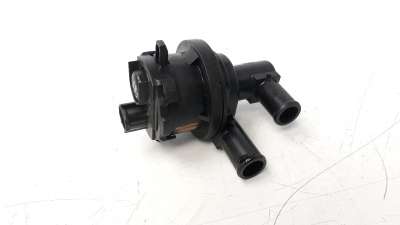 Recambio de bomba agua para toyota rav 4 2012-2019 referencia OEM IAM 0641001301  