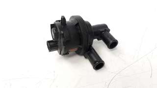 Recambio de bomba agua para toyota rav 4 2012-2019 referencia OEM IAM 0641001301  