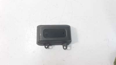 Recambio de moldura para yamaha xsr 900 2015- xsr 900 referencia OEM IAM B902172E00  