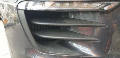 Recambio de rejilla paragolpes derecha para porsche macan (typ ) 2013- referencia OEM IAM 95B8076821E0  