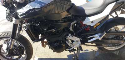 Recambio de abs para bmw f 900 xr 2019- referencia OEM IAM 34518393178  
