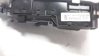 Recambio de moldura para mercedes-benz clase e (w211) berlina 2002-2009 1.8 cat referencia OEM IAM A2116802436  