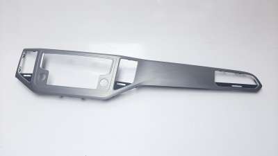 Recambio de moldura para volkswagen golf vii sportsvan 2013-2017 2.0 tdi referencia OEM IAM 517858061F  