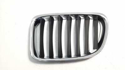 Recambio de rejilla paragolpes izquierda para bmw x1 (e84) 2009-2015 referencia OEM IAM 51112993305 107062405 BM7022024