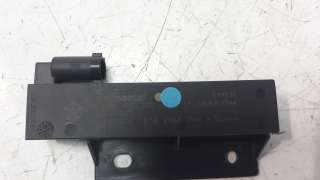 Recambio de antena para jeep renegade 2014- 1.6 m-jet cat referencia OEM IAM 2840864100300 032AA03821 