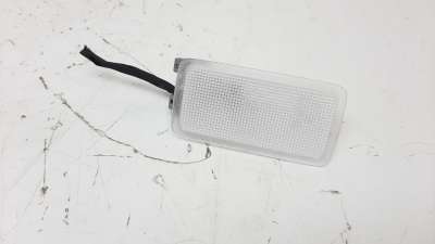 Recambio de luz interior para toyota rav4 2018- hybrid 4x2 advance referencia OEM IAM 8133058010  