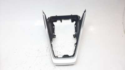 Recambio de moldura para toyota rav4 2018- hybrid 4x2 advance referencia OEM IAM 5880542080  