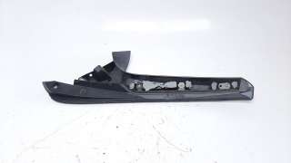 Recambio de moldura para toyota rav4 2018- hybrid 4x2 advance referencia OEM IAM 7689742050  
