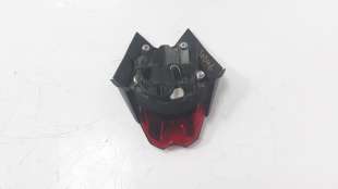 Recambio de piloto trasero central para triumph street triple 2012-2017 street triple r referencia OEM IAM T2700631   2