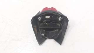 Recambio de piloto trasero central para triumph street triple 2012-2017 street triple r referencia OEM IAM T2700631  