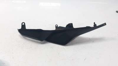 Recambio de moldura para honda cb 650r 2018- referencia OEM IAM 77231MKND500  