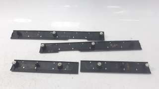 Recambio de moldura para ssangyong rexton w 2013- 2.0 td cat referencia OEM IAM 7726008103  