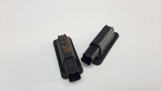 Recambio de piloto matricula para peugeot 2008 (--.2013) 2013-2019 1.2 12v e-thp referencia OEM IAM 9682403680  