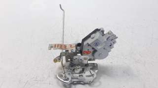 Recambio de cerradura puerta delantera derecha para mahindra kuv 2018- 100 2wd nxt referencia OEM IAM 0114DAZ00351N  