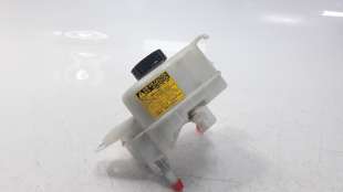 Recambio de deposito servo para toyota yaris 2014-2017 referencia OEM IAM 03350887081  