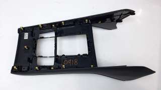 Recambio de moldura para mazda 3 berlina (bp) 2019- referencia OEM IAM BDGG64341  