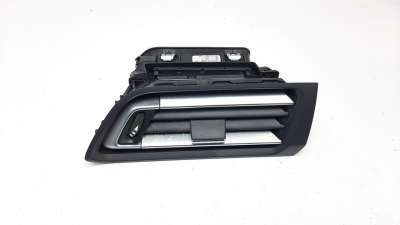 Recambio de rejilla aireadora para peugeot 308 2013- 1.2 12v e-thp referencia OEM IAM 1303823XZD  