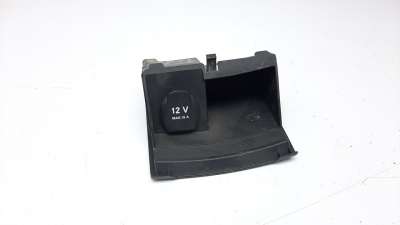 Recambio de cenicero para mercedes-benz clase cla (w117) 2012-2019 cla 180 (117.342) referencia OEM IAM A1766801050  
