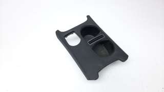 Recambio de cenicero para mercedes-benz clase cla (w117) 2012-2019 cla 180 (117.342) referencia OEM IAM A1766800210  