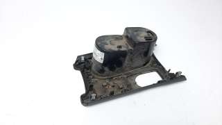 Recambio de cenicero para mercedes-benz clase cla (w117) 2012-2019 cla 180 (117.342) referencia OEM IAM A1766800210  