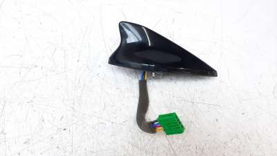 Recambio de antena para hyundai tucson 2015- referencia OEM IAM 96210N7400EB  