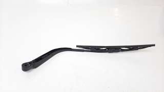 Recambio de brazo limpia trasero para mahindra kuv 2018- 100 2wd nxt referencia OEM IAM RRS106  
