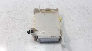 Recambio de caja reles / fusibles para toyota yaris 2014-2017 referencia OEM IAM 8273052K40  