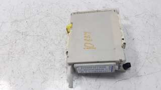 Recambio de caja reles / fusibles para toyota yaris 2014-2017 referencia OEM IAM 8273052K40  