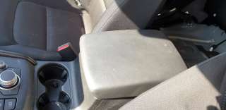 Recambio de apoyabrazos central para mazda cx-5 2017- 2.0 cat referencia OEM IAM K1236445002  