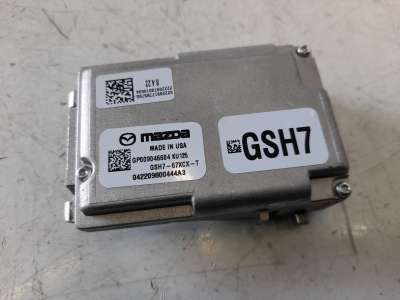 Recambio de camara vision frontal para mazda cx-5 2017- 2.0 cat referencia OEM IAM GSH767XCX  