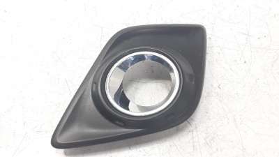 Recambio de rejilla paragolpes derecha para toyota hilux (kun) 2005-2016 referencia OEM IAM 520300K010  