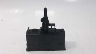Recambio de moldura para peugeot partner kombi 2008- 1.6 16v hdi referencia OEM IAM 9658919577  