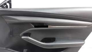 Recambio de guarnecido puerta delantera derecha para mazda 3 berlina (bp) 2019- referencia OEM IAM BCJH6843Z  