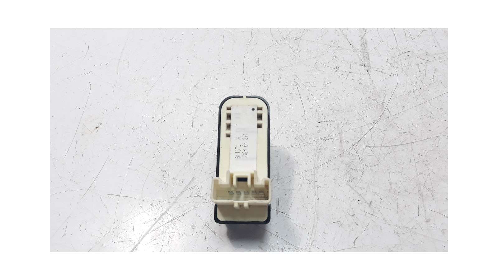 Recambio de mando elevalunas trasero derecho para mazda 2 lim. () 2014- 1.5 16v cat referencia OEM IAM D09H66370   Recambio de mando elevalunas trasero derecho para mazda 2 lim. () 2014- 1.5 16v cat referencia OEM IAM D09H66370