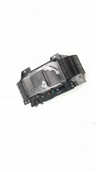 Recambio de pantalla multifuncion para toyota rav 4 2012-2019 referencia OEM IAM 3592142060  
