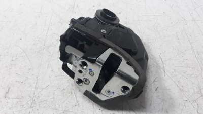 Recambio de cerradura puerta trasera derecha para toyota corolla (e21) 2019- referencia OEM IAM 6905002580  