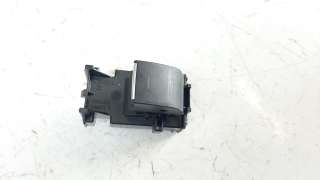 Recambio de mando elevalunas delantero derecho para toyota corolla (e21) 2019- referencia OEM IAM 8481002250  